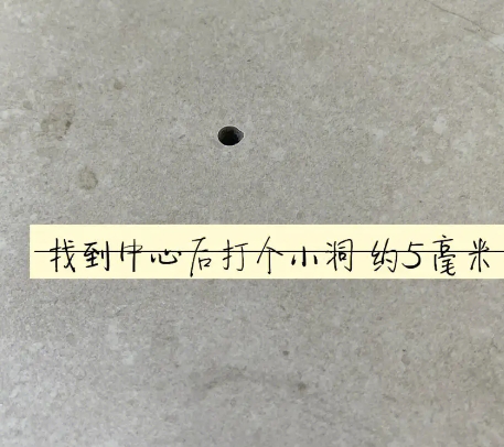南充市瓷砖空鼓维修公司专业解答在瓷砖铺贴过程中，如果砂料搅拌不均匀，将会带来以下问题